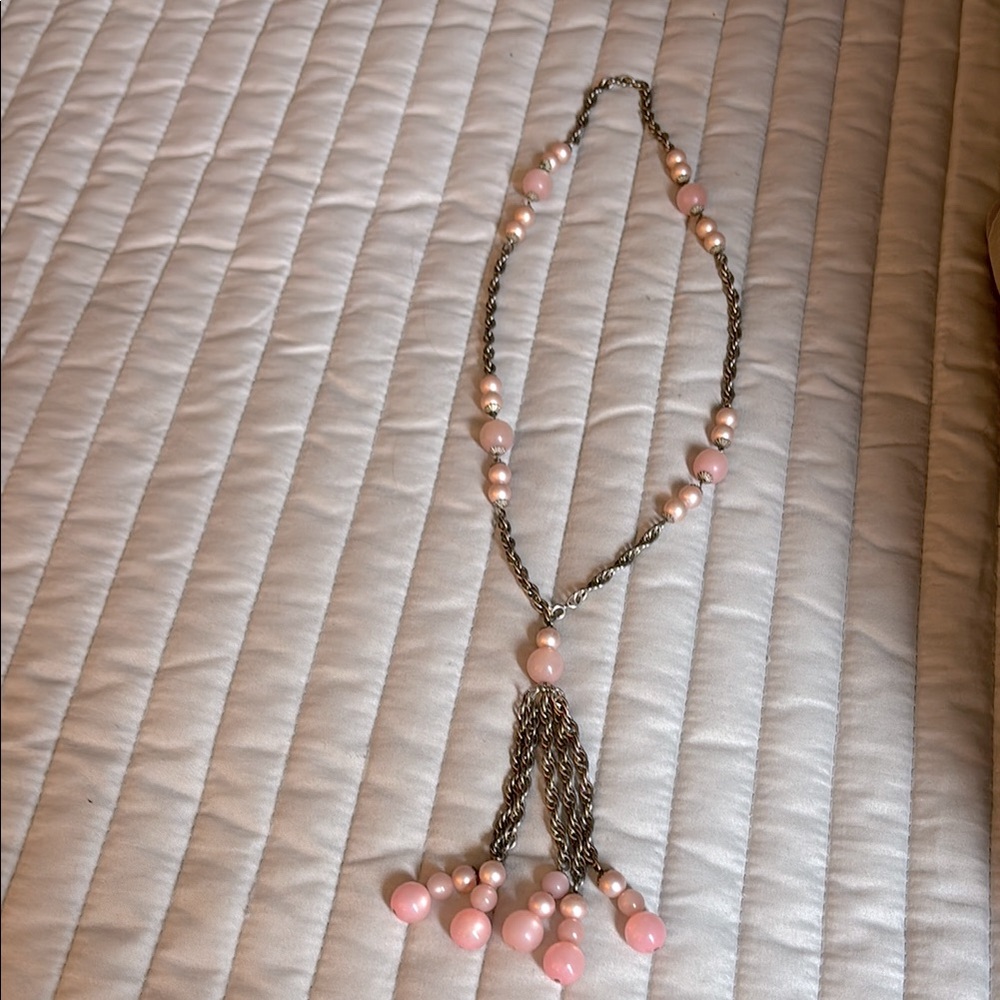 Vintage Elegant Pink tassel Beaded Necklace!!